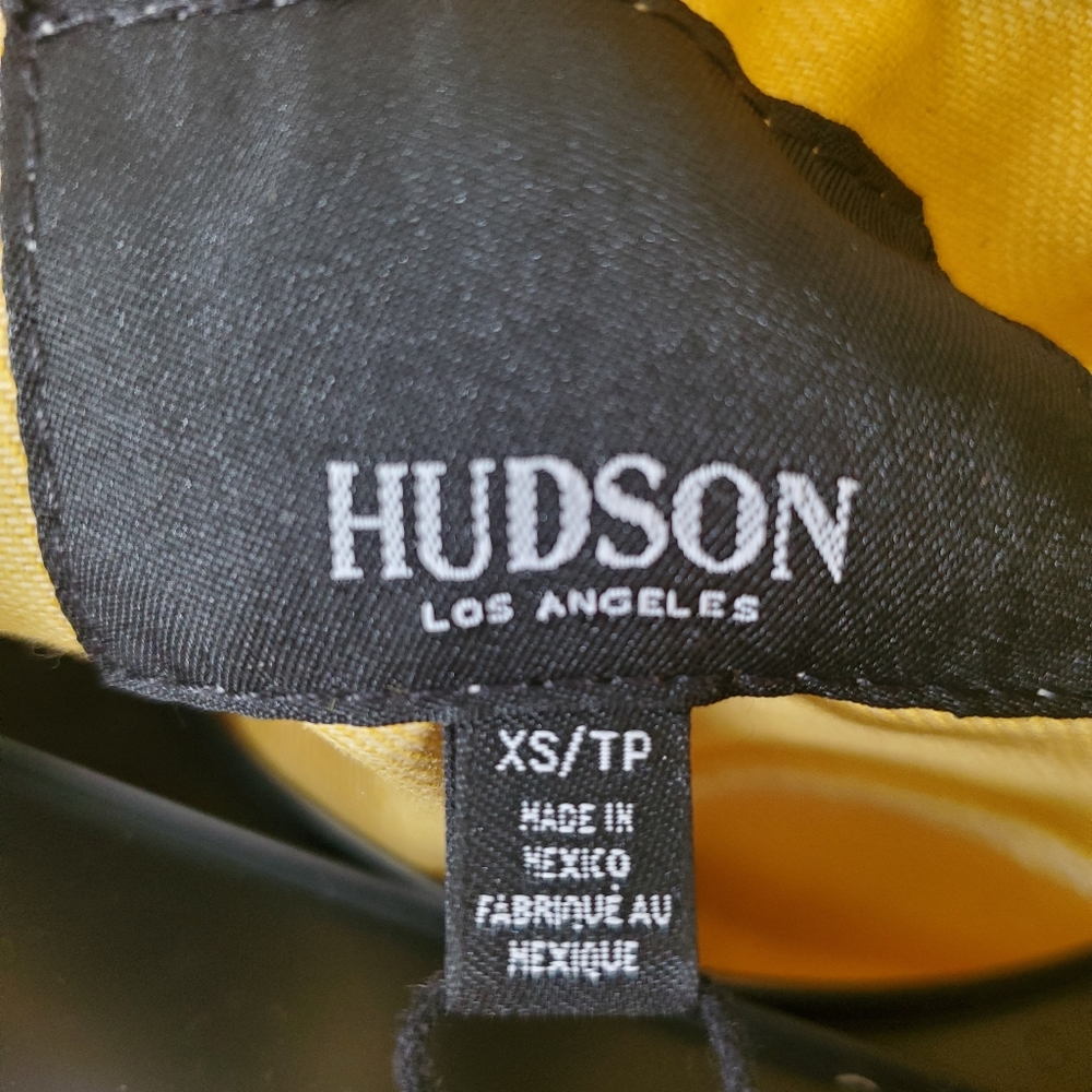 HUDSON Jeans Lola Shrunken Trucker Jacket.… - Picture 3 of 9